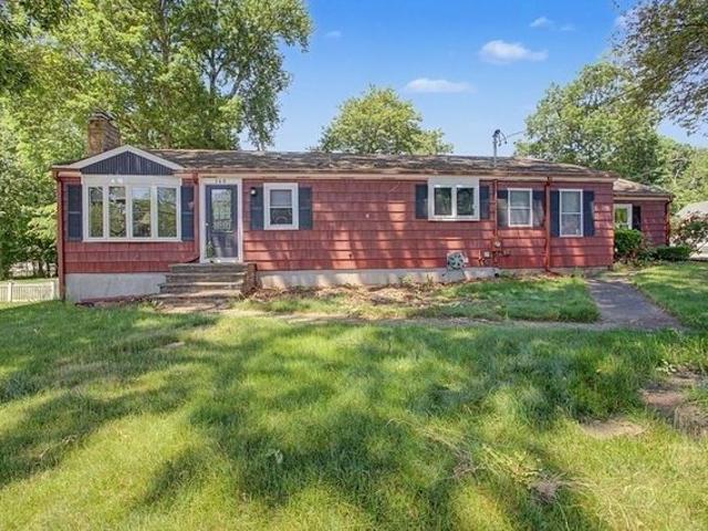House for sale in Bellingham, Massachusetts