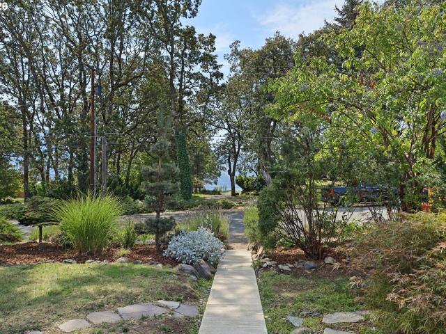 House for sale in White Salmon, Washington