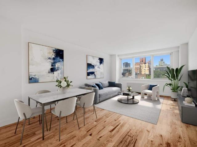 Property for sale in Manhattan Community Board 4, New York
