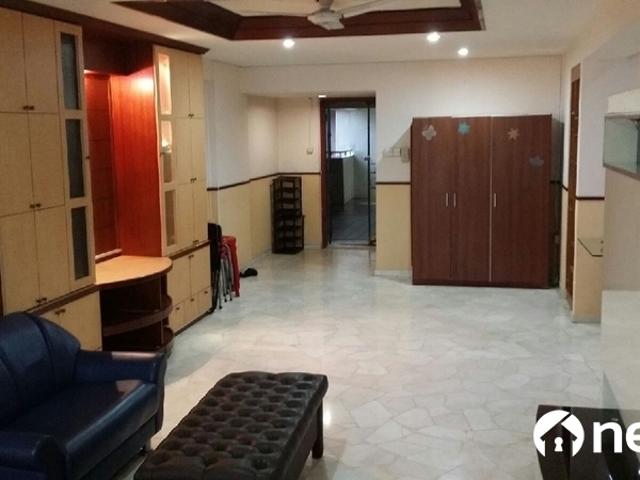 Apartment for sale in Woodgrove, 23 North West