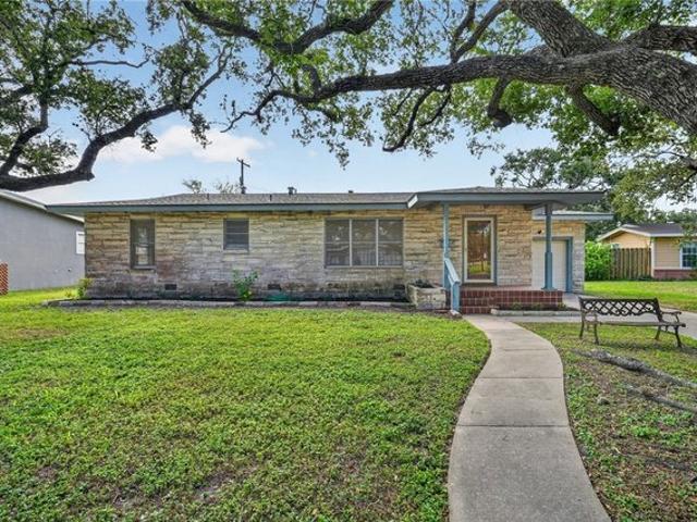 House for sale in Sinton, San Patricio County