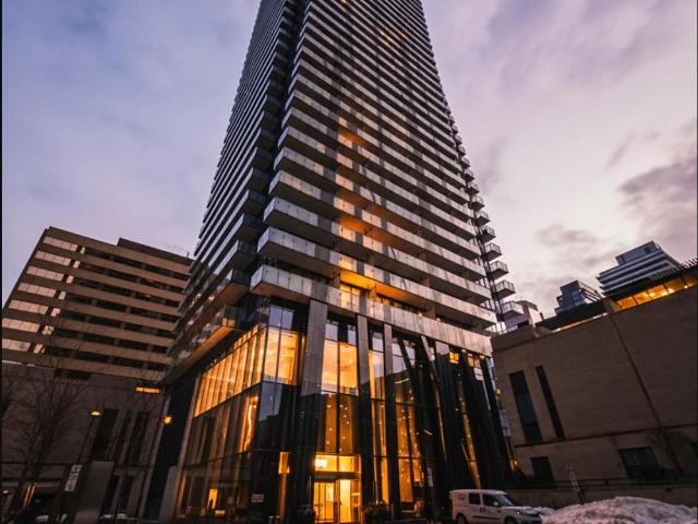 Condo for sale in Toronto, Golden Horseshoe