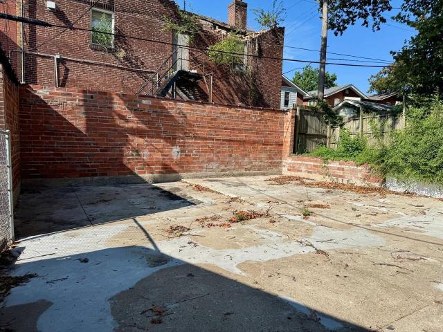 Apartment for rent in Saint Louis Hills, Saint Louis