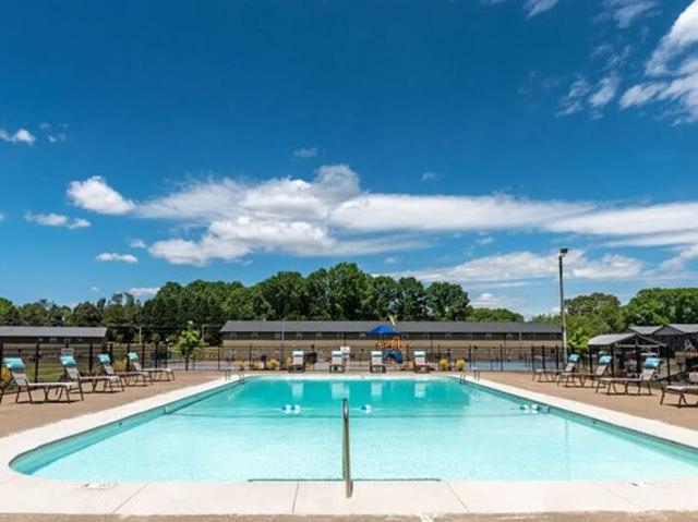 House for sale in Pfafftown, North Carolina