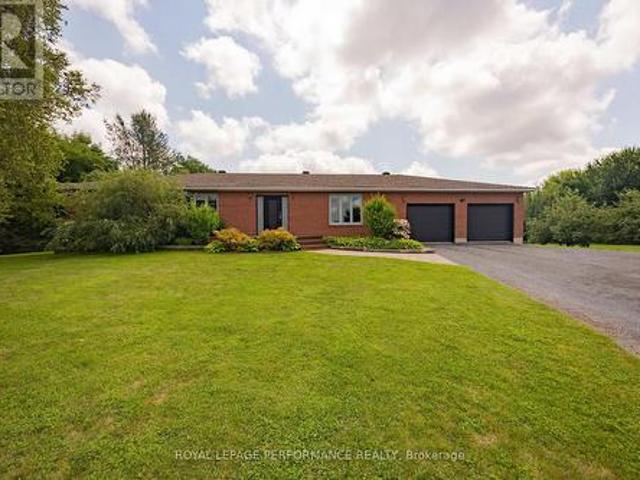 House for sale in North Stormont, Ontario