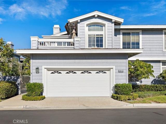 Condo for sale in Corona Del Mar, California