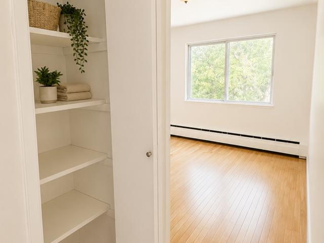 Apartment for rent in St. Leonard's, Quebec