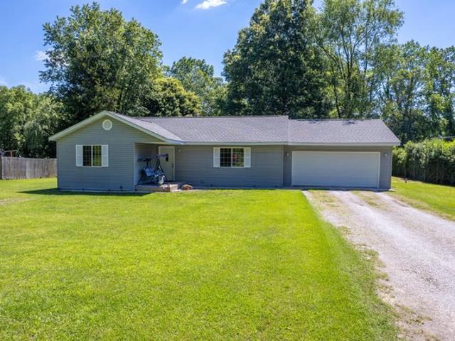 House for sale in Knox, Indiana