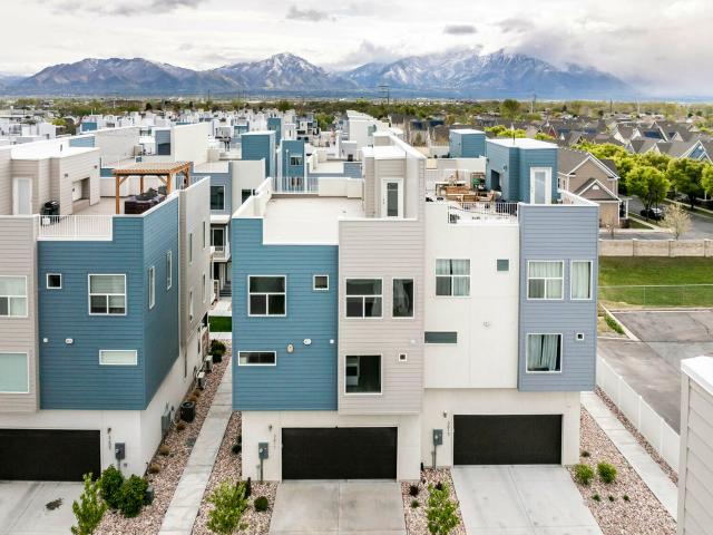 Townhouse for sale in West Valley City