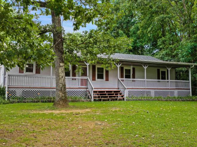 House for sale in Flat Rock, Alabama