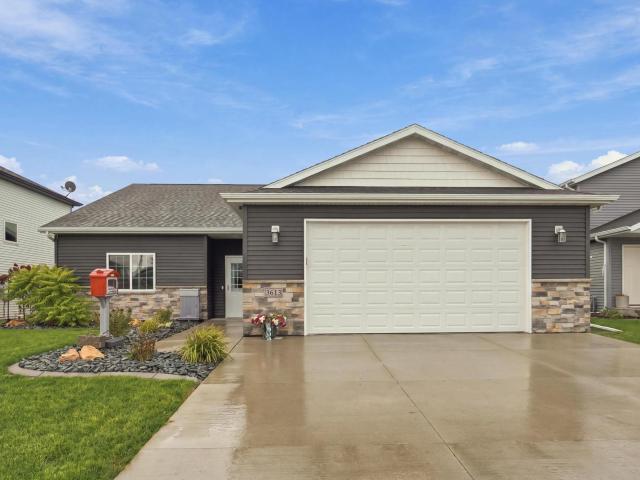 House for sale in Moorhead, Clay County
