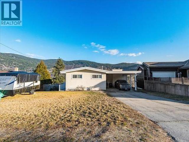 House for sale in Castlegar, British Columbia