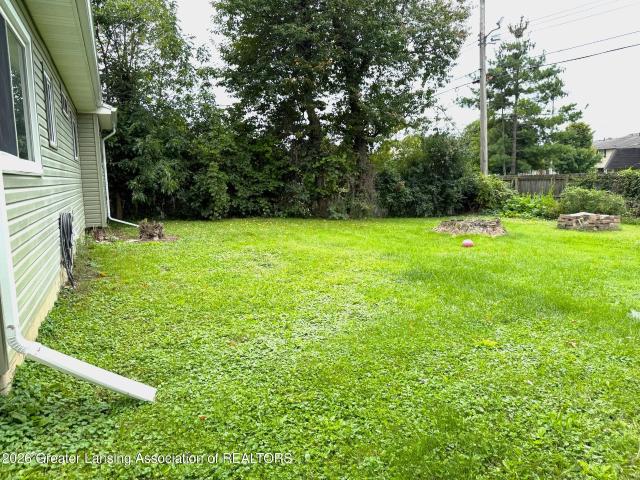 House for sale in Coachlight, Lansing