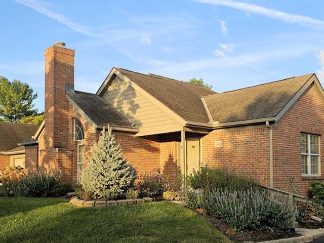 Condo for sale in The Village at Hunter's Crossing, Grove City