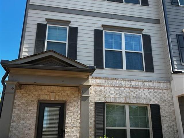 Townhouse for sale in College Park, Georgia