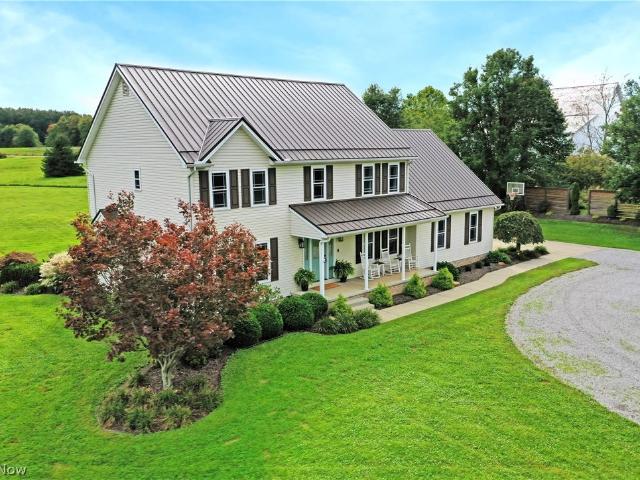 House for sale in Cherry Hills, Canfield