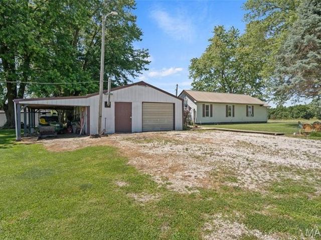 Farm for sale in Higbee, Missouri