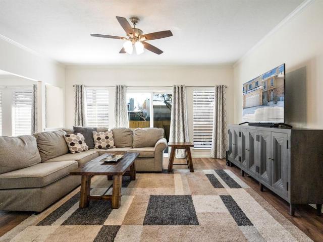 Townhouse for sale in Farmers Branch, Texas