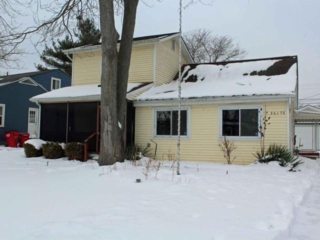 House for sale in Harrison Township, Michigan