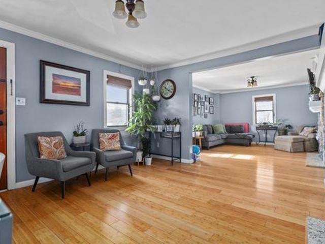 House for sale in South Park, Pennsylvania