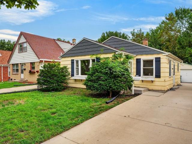 House for sale in Milwaukee, Wisconsin