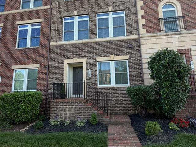 Townhouse for sale in The Villages of Urbana, Urbana