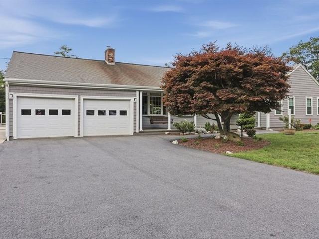 House for sale in Hanson, Massachusetts