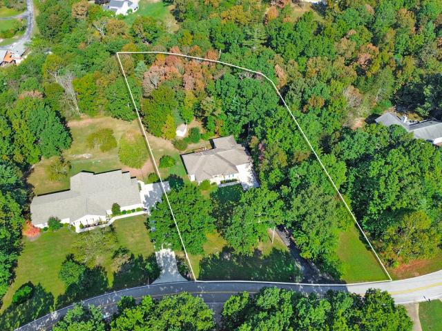 House for sale in Greenbriar Village, Crossville