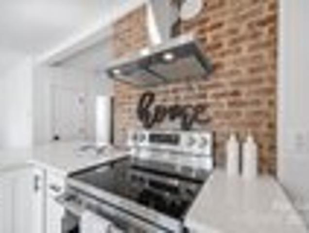 House for sale in Etowah, North Carolina