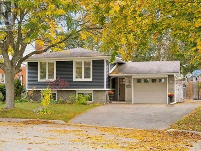 House for sale in Waterloo, Southwestern Ontario
