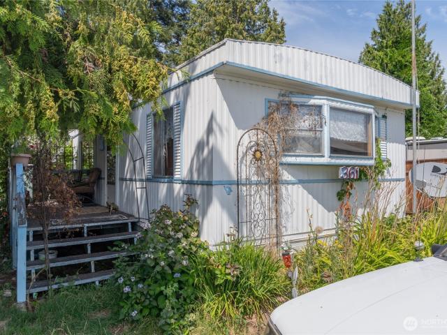 House for sale in East Wenatchee
