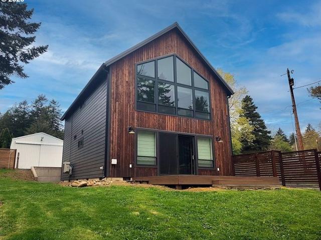 House for sale in Stevenson, Washington
