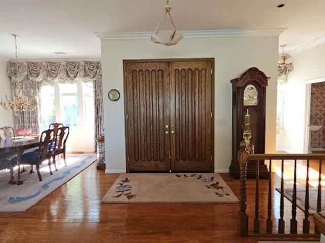 House for sale in Lake Arrowhead, San Bernardino County
