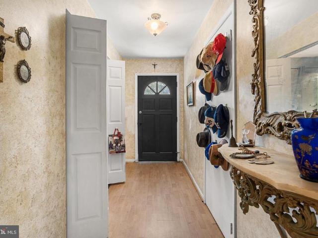House for sale in Crosswicks, New Jersey