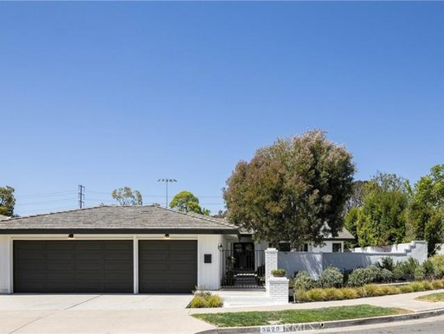 House for sale in Corona Del Mar, California
