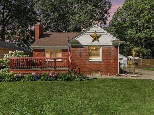 House for sale in Waterford, Michigan