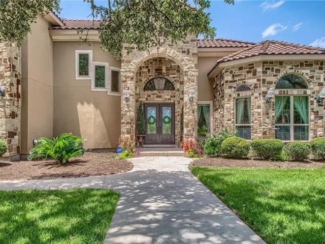 House for sale in Seguin, Texas