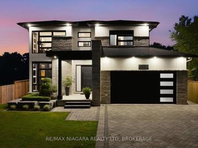 House for sale in Niagara, Ontario