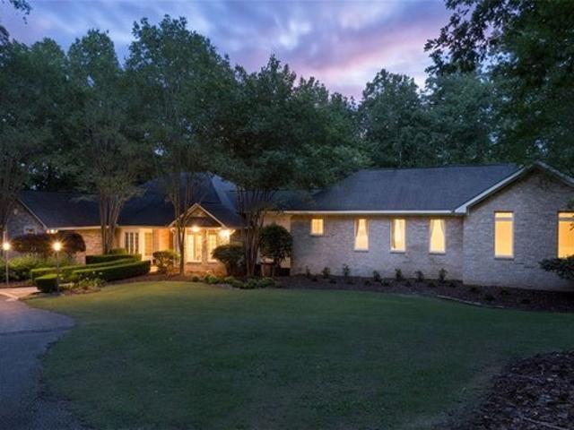 House for sale in Lexington Downs, Tuscaloosa