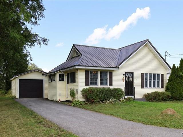House for sale in Canastota, New York