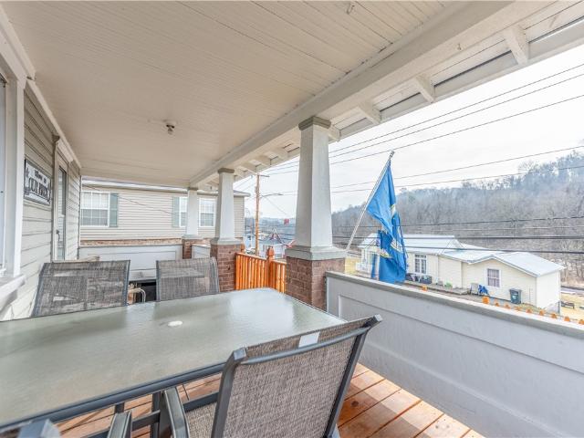 House for sale in Finleyville, Pennsylvania