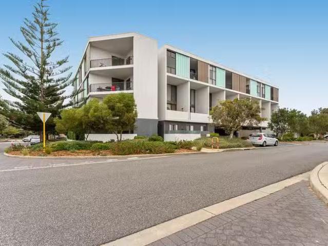 House for rent in North Coogee, Western Australia