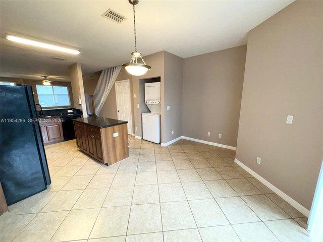Townhouse for sale in Riviera Beach, Florida