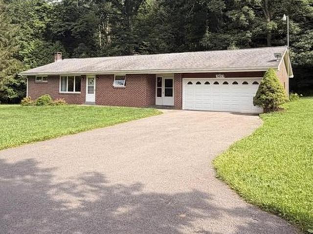 House for sale in Garrett, Maryland