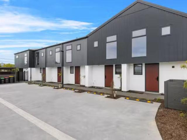 House for sale in Heathcote, Canterbury
