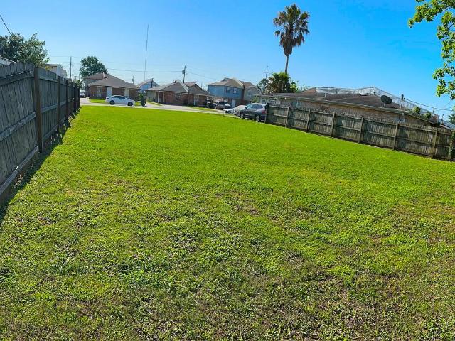 Land for sale in Chalmette, Louisiana