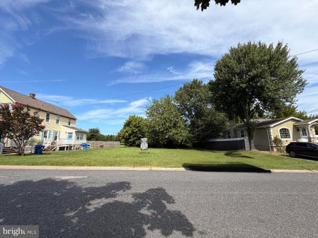 Land for sale in Gibsonton, Maryland