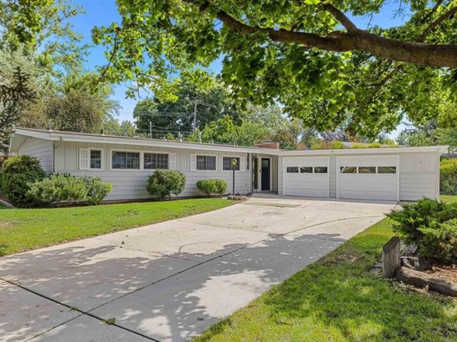 House for sale in West Bench Neighborhood Association, Boise