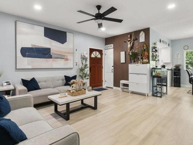 Condo for sale in La Mesa, California
