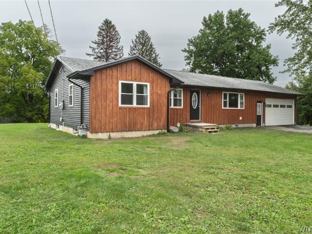 House for sale in Bushville, City of Batavia